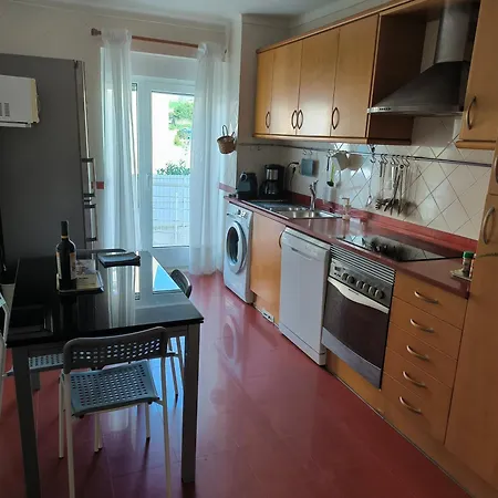 Апартаменты Seaside Escape