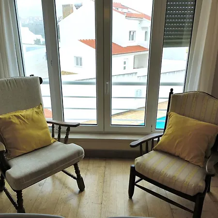 Апартаменты Seaside Escape *